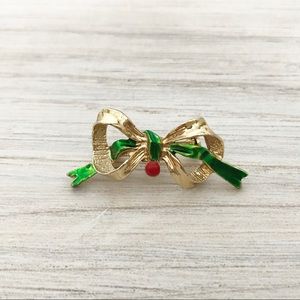• Vintage • Christmas Brooch